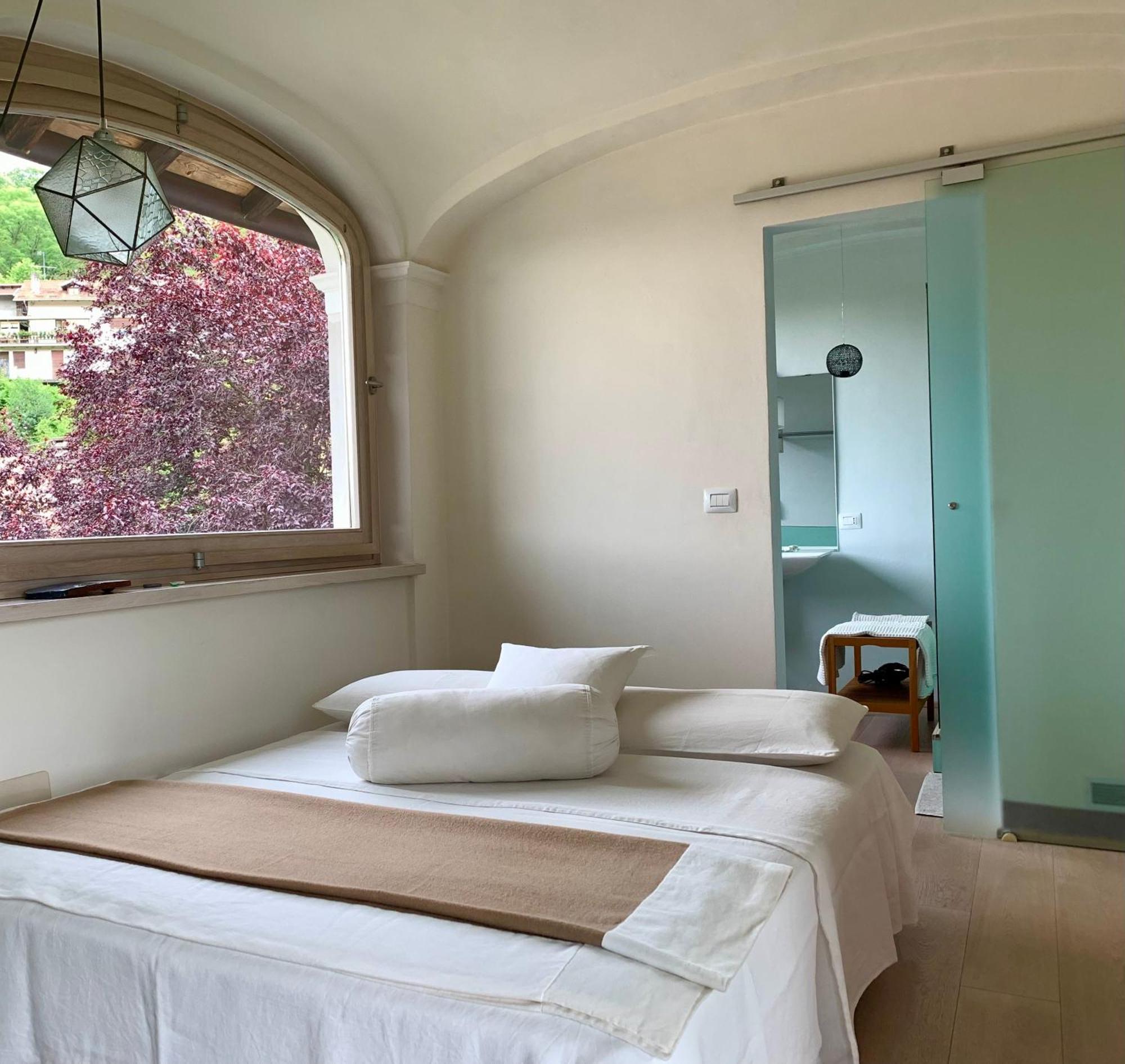 Relax Hotel Borgosesia Phòng bức ảnh