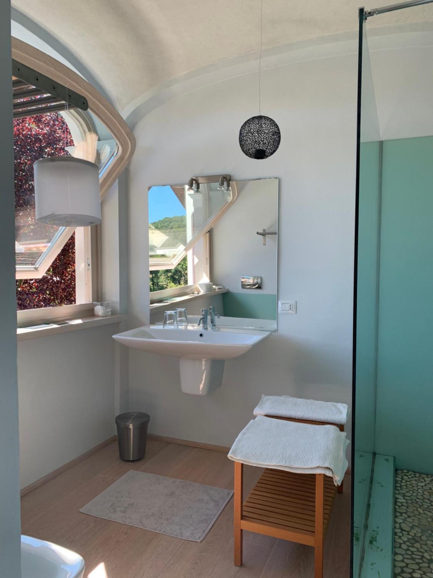 Relax Hotel Borgosesia Phòng bức ảnh
